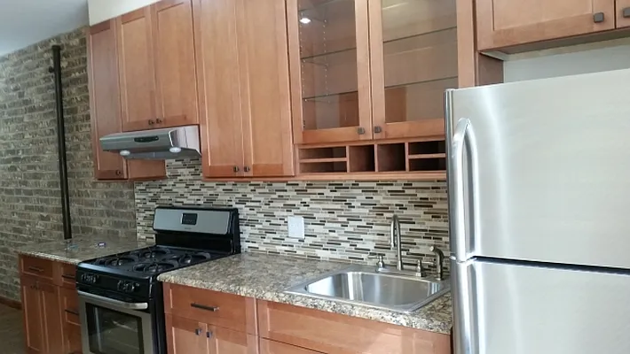 Rented by MCR Realty | media 40