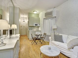 77 Perry St APT 1C, New York, NY 10014