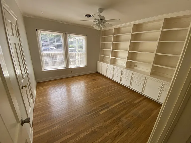 3901 Willbert Rd — Photo 23