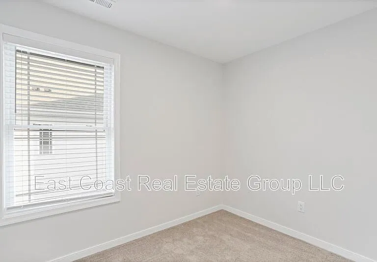 530 N 3rd St #A — Photo 32