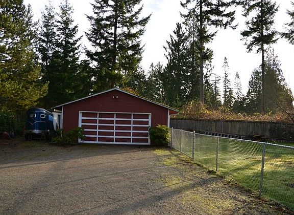 2nd image of 8419 320th Pl NE