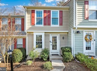 1645 Fieldthorn Dr, Reston, VA 20194