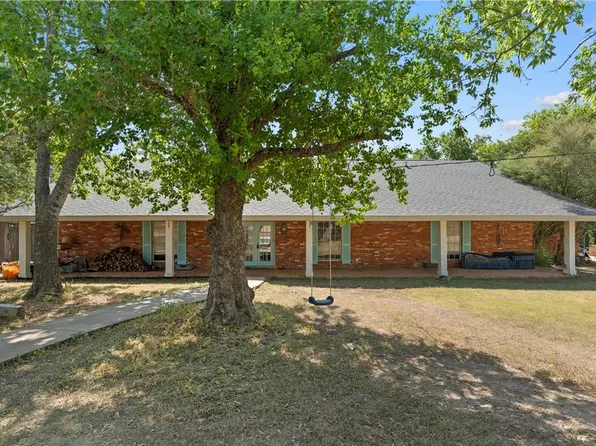 301 Tippit Ln, Gatesville, TX 76528