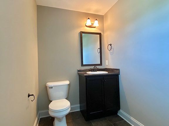 4th image of 582 Kicker Ct