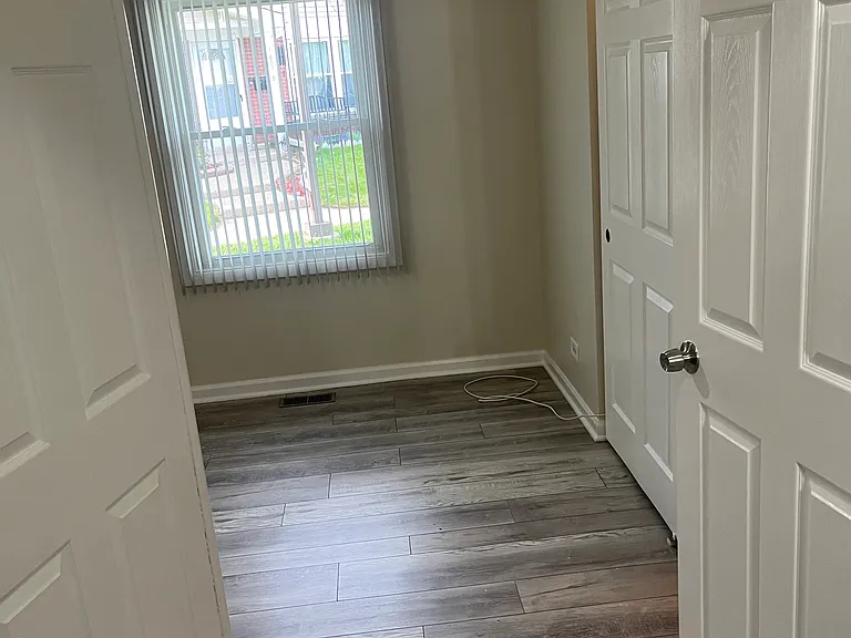 7608 Bristol Ln #F — Photo 14