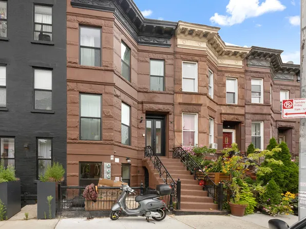 586 Quincy Street image 1 of 10