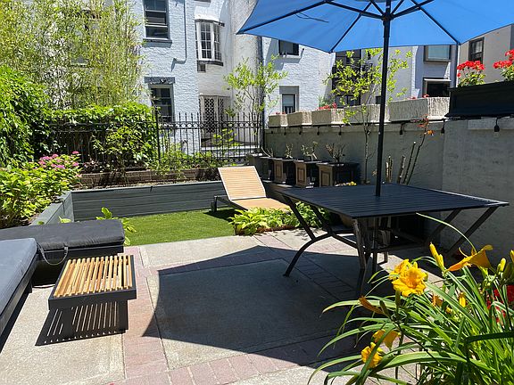 4th image of 31 W 94th St APT 1A