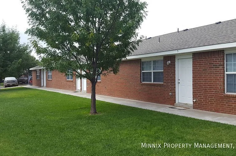 2803 Mable Dr #4 — Photo 8