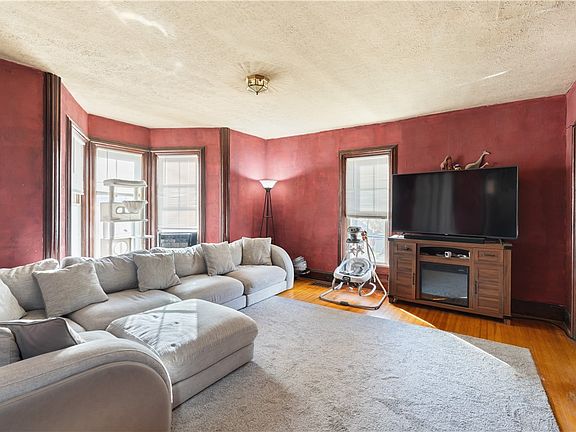 4th image of 6343 Decker Rd