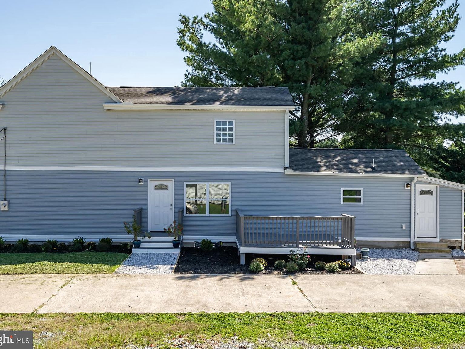 213 S West St, Harrington, DE 19952 | Zillow