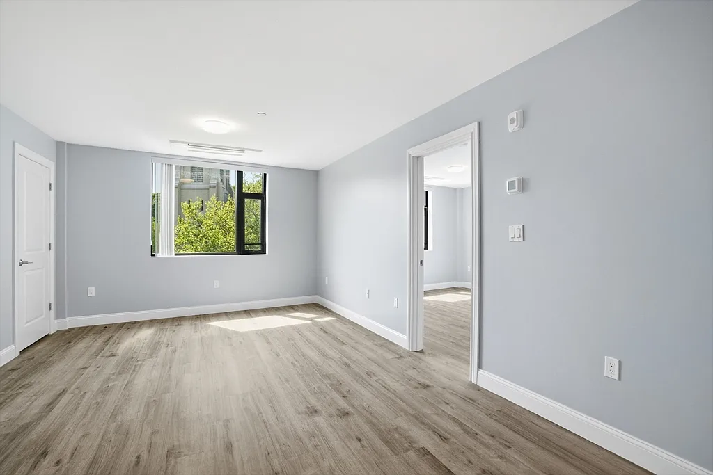 2 bed, 1.0 bath, 765 sqft, $3,650 — Photo 3