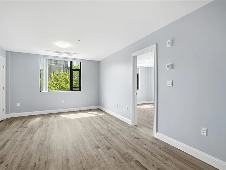 632 Centre St #301 — Photo 3