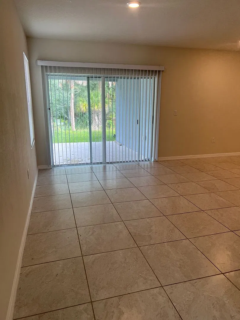 Beautiful 4-Bedroom Home in Cypress Hammock Kissimmee, FL — Photo 4