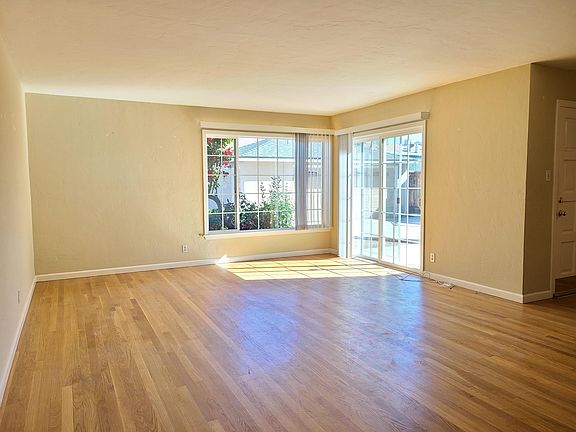 5th image of 260 Bellerose Dr