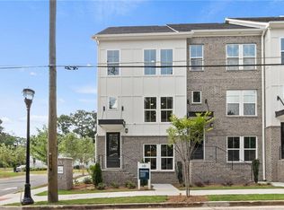 2580 Astaire Ct, Atlanta, GA 30318