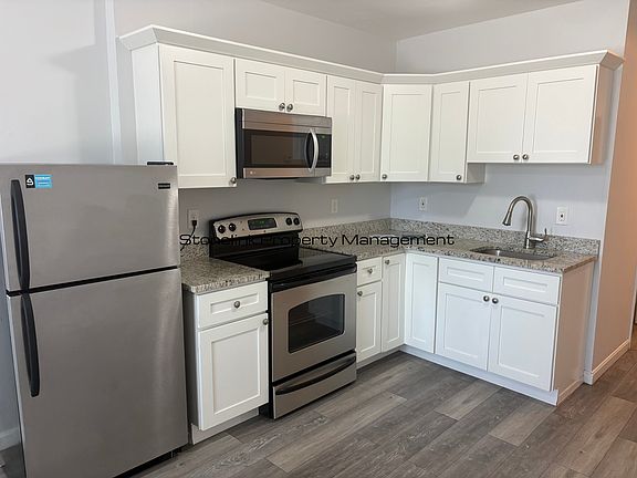 2nd image of 799-809 N Main St #49756F232
