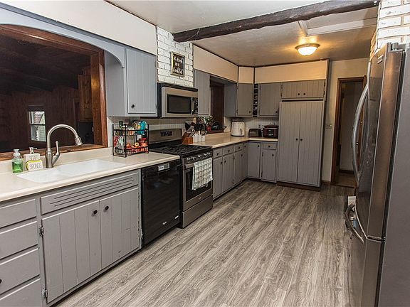 3rd image of 1507 Rudy Ave