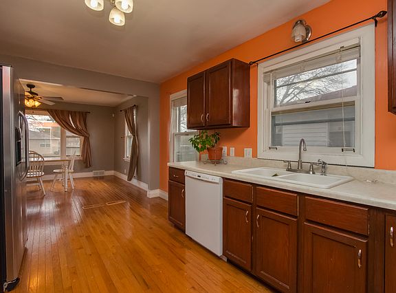 4th image of 1311 N Frederick St