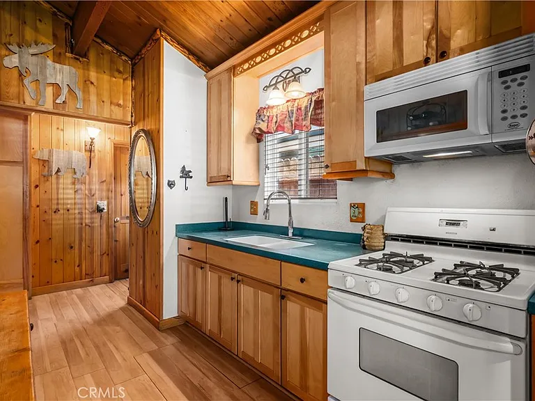 906 W Country Club Blvd — Photo 41