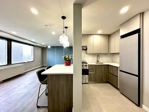 170 Park Row image 7 of 15