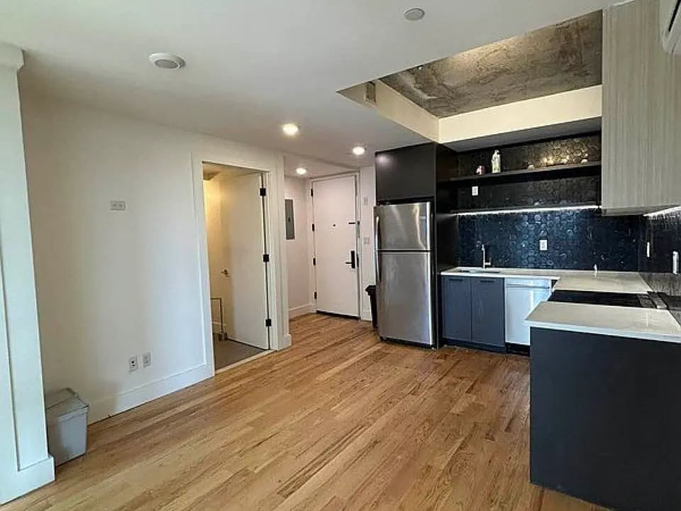 200 Linden Blvd #5C