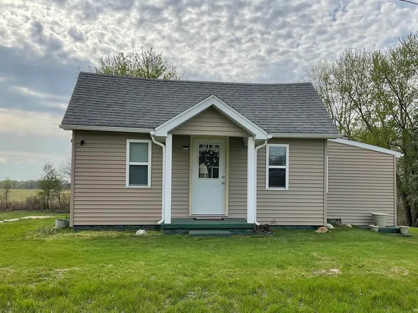 1150 Lake St, Walkerton, IN 46574