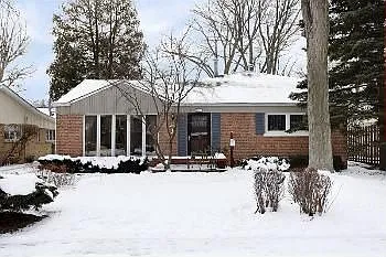 2441 Oak Ave photo 1