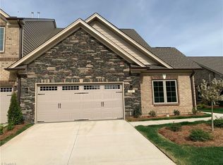 4725 Willowstone Dr, High Point, NC 27265