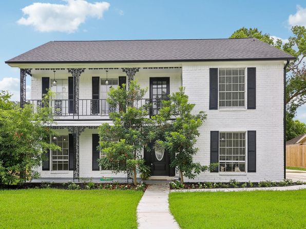 16410 Heatherdale Dr, Houston, TX 77059 home
