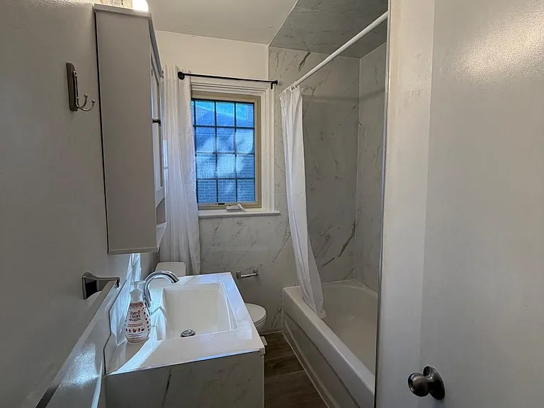 668 Harold Dr — Photo 11
