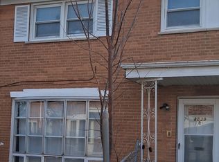 8839 Robin Dr APT B, Des Plaines, IL