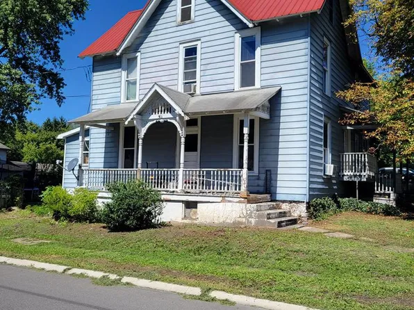 651 Woods Ave, Lock Haven, PA 17745