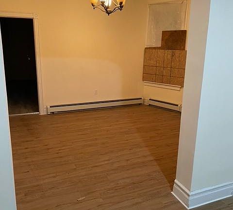 3rd image of 22 Columbia Ave Floor 1