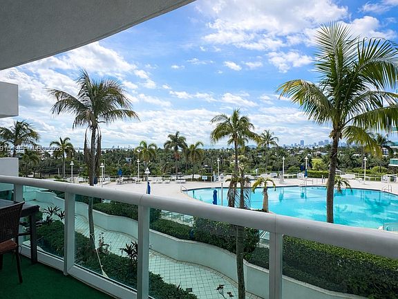 3rd image of 7900 Harbor Island Dr APT 706