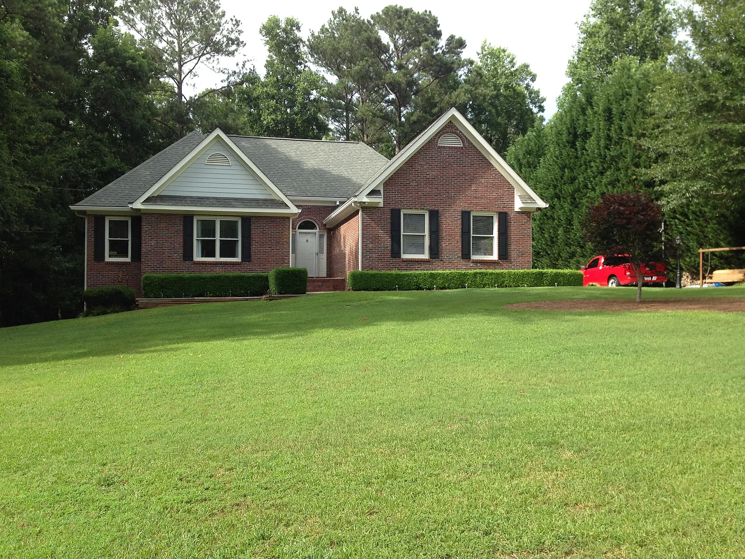 124 Bradford Pl photo 1