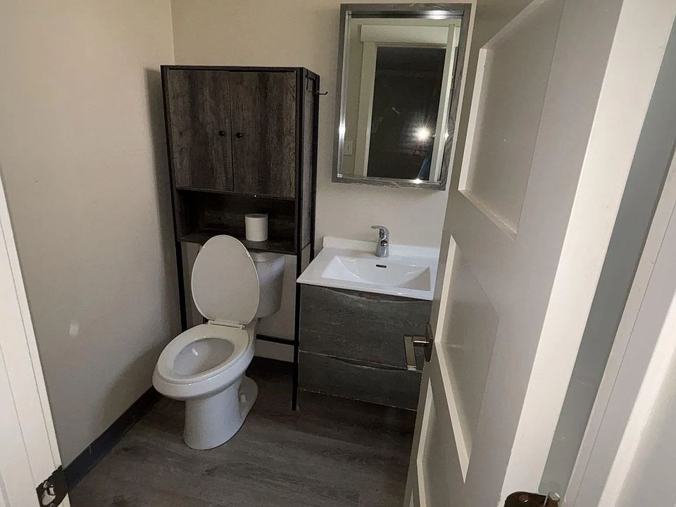 1st image of 297 S Mollison Ave #297