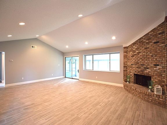 5th image of 1723 Laura Ann Ln