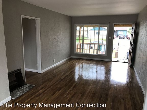 2nd image of 8338 Clarinda Ave