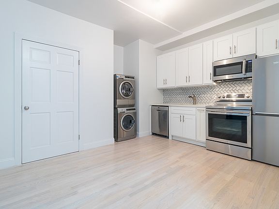 5th image of 159 W 23rd St #3N