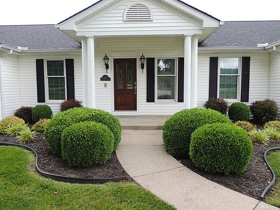 2nd image of 104 Bradburn Ct