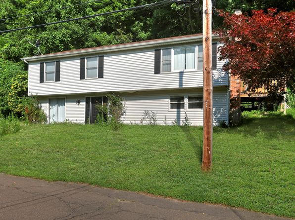 29 Brookdale Rd, Seymour, CT 06483