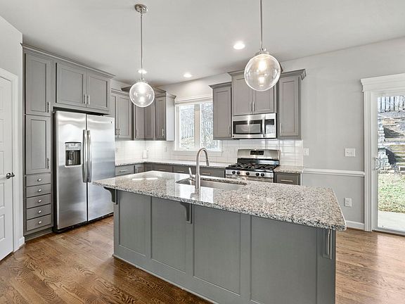 2nd image of 306 Huntley Ave
