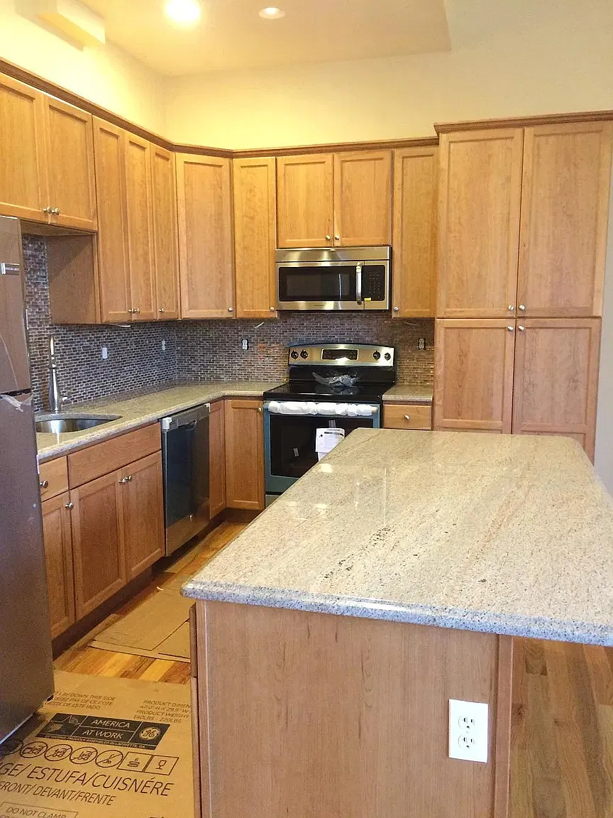 21-23 Daniel Street - Apt C — Photo 2