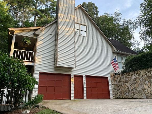 1024 Laurel Lake Dr