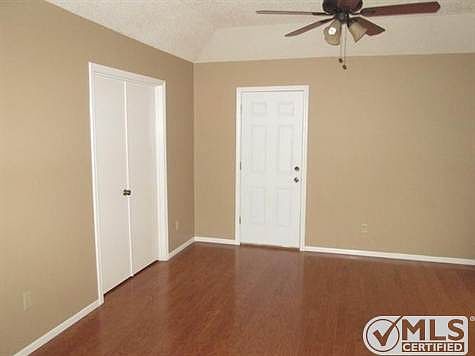 4th image of 2624 Bamberry Dr