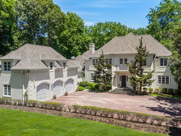 11 Oak Hill Road, Lloyd Harbor, NY 11743
