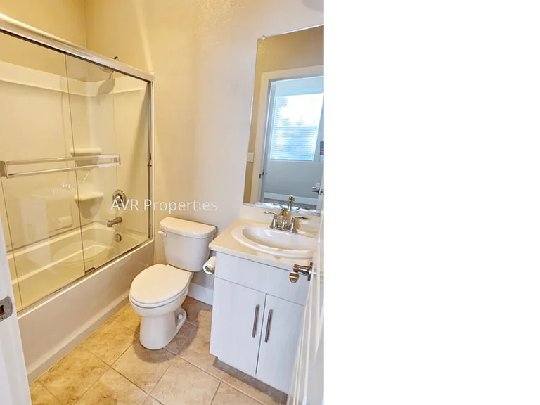 5635 Melodia Cir — Photo 15