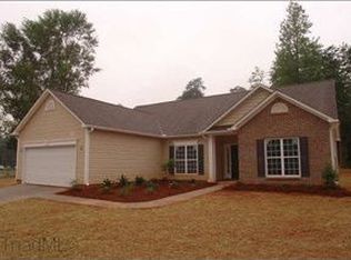 141 Picnic Pl, Stokesdale, NC 27357