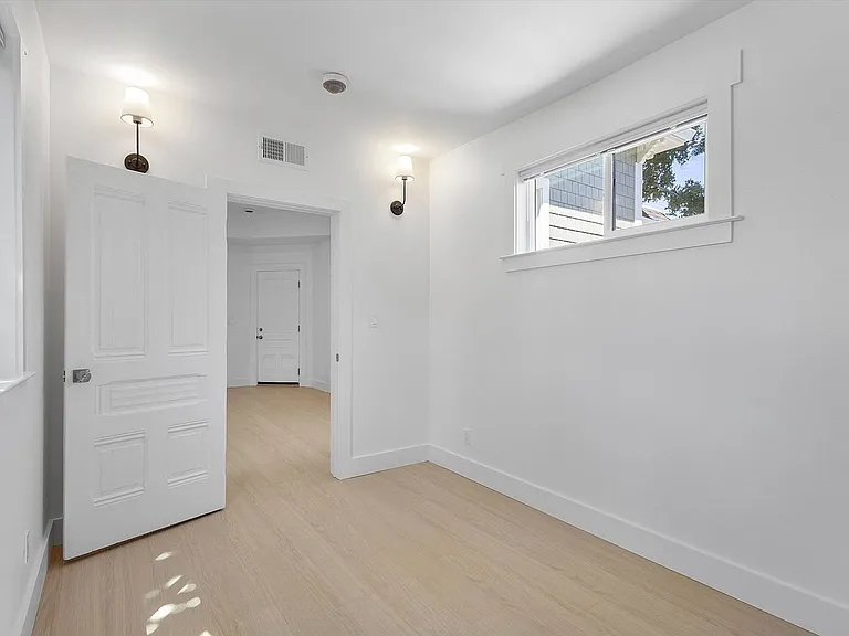 1533 Lafayette St #3 — Photo 11