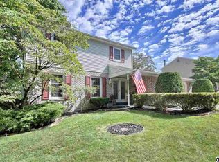 3602 Kent Dr, Mechanicsburg, PA 17050